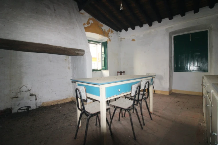 Moradia T5 para Venda em Cabeço de Vide Foto 4