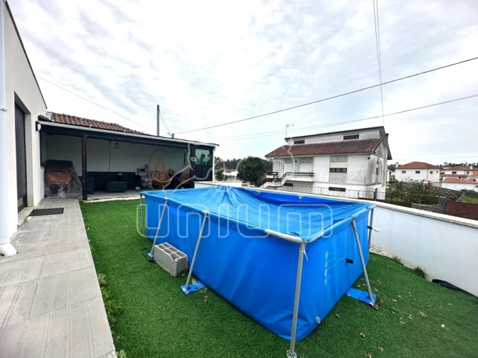 Moradia T3 para Venda em Mazarefes e Vila Fria Foto 21