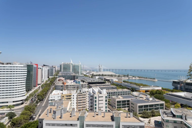 Apartamento T3 para Venda em Parque das Nações Foto 3