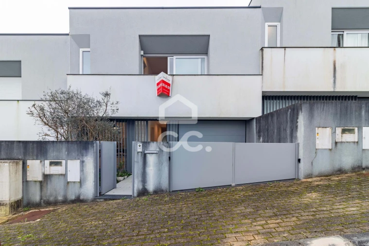 Moradia T3 para Venda em Lemenhe, Mouquim e Jesufrei Foto 1