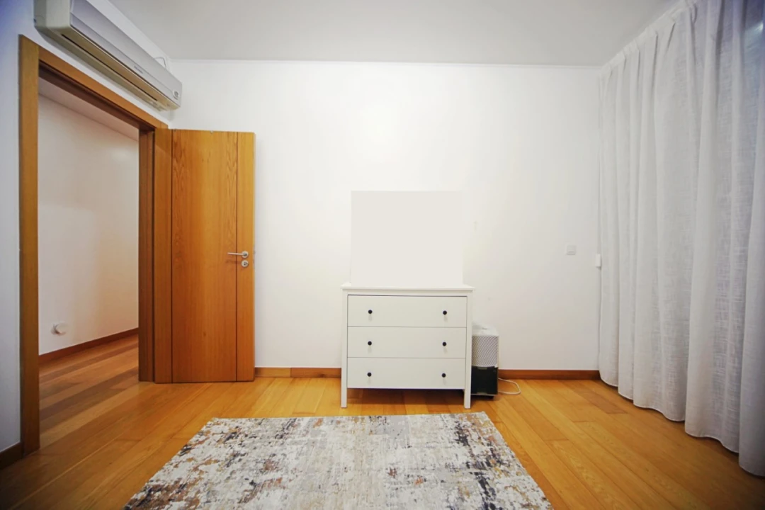 Apartamento T3 para Venda em Ramada e Caneças Foto 35