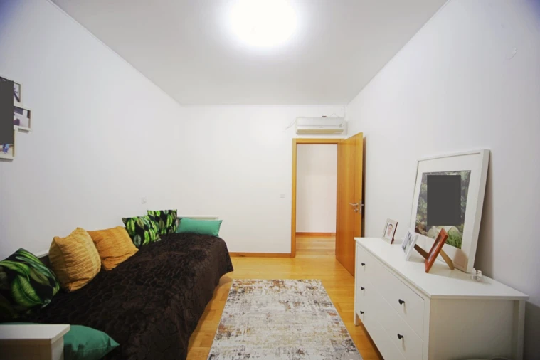 Apartamento T3 para Venda em Ramada e Caneças Foto 9