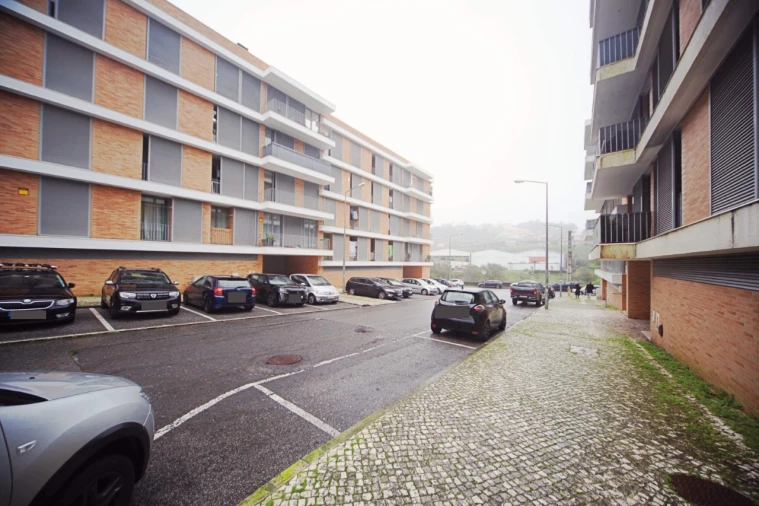 Apartamento T3 para Venda em Ramada e Caneças Foto 15