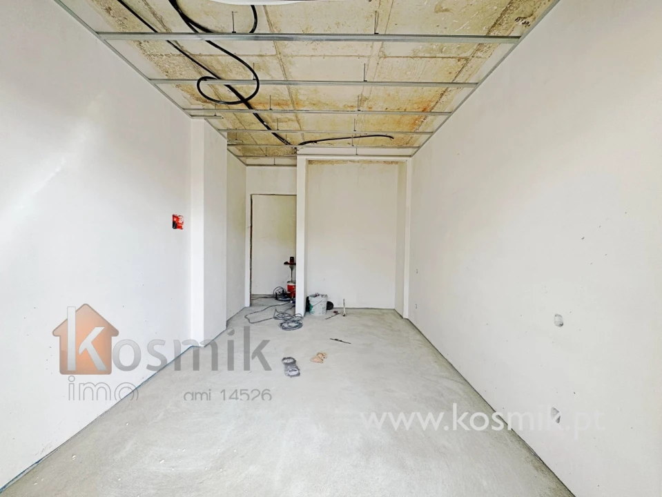 Apartamento T2 para Venda em Santo António dos Cavaleiros e Frielas Foto 12