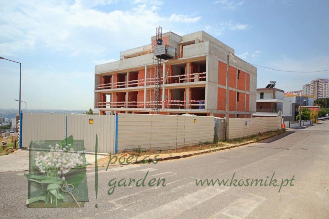 Apartamento T2 para Venda em Santo António dos Cavaleiros e Frielas Foto 31