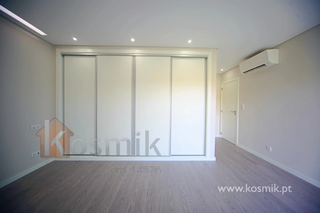 Apartamento T2 para Venda em Santo António dos Cavaleiros e Frielas Foto 50