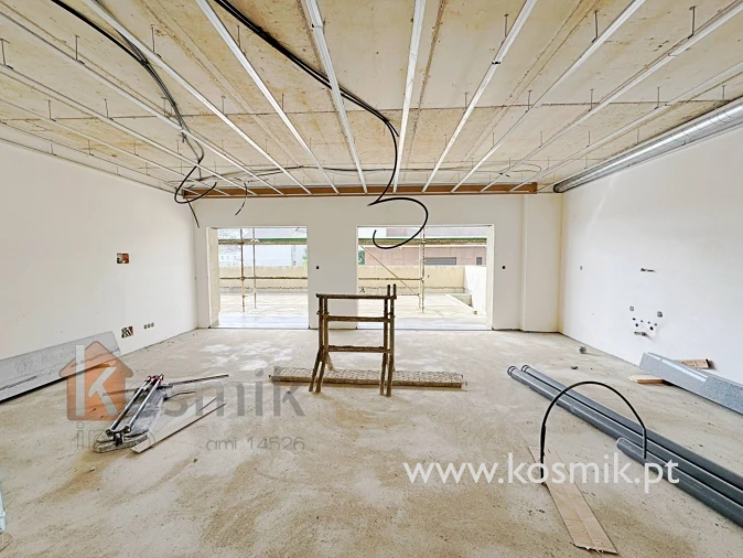 Apartamento T2 para Venda em Santo António dos Cavaleiros e Frielas Foto 6