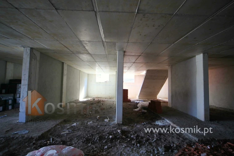 Apartamento T2 para Venda em Santo António dos Cavaleiros e Frielas Foto 16