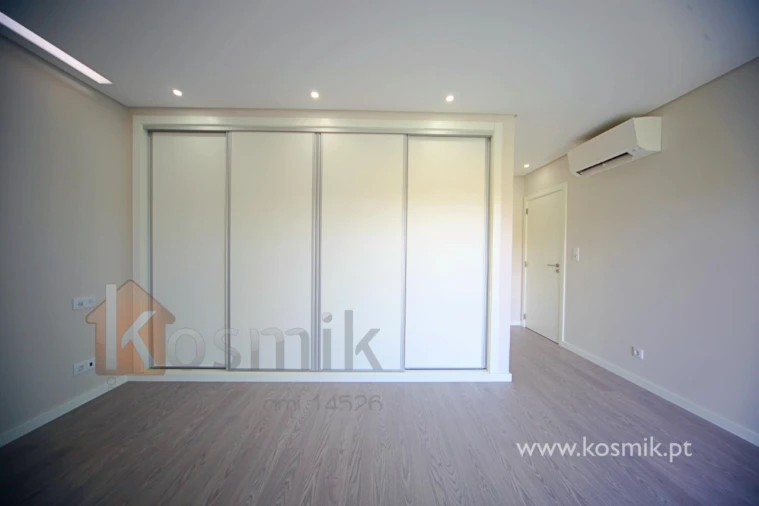 Apartamento T2 para Venda em Santo António dos Cavaleiros e Frielas Foto 50