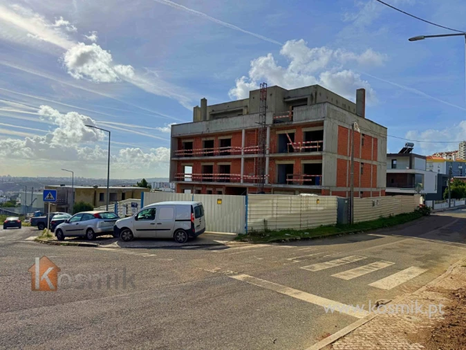 Apartamento T2 para Venda em Santo António dos Cavaleiros e Frielas Foto 70