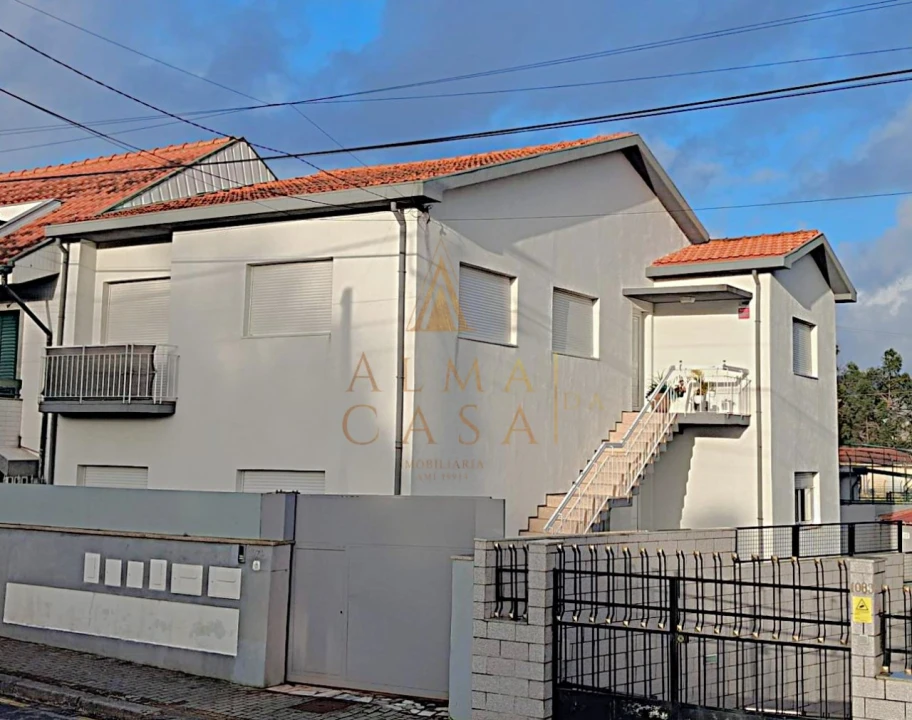 Moradia T3 para Venda em Gondomar (São Cosme), Valbom e Jovim Foto 1