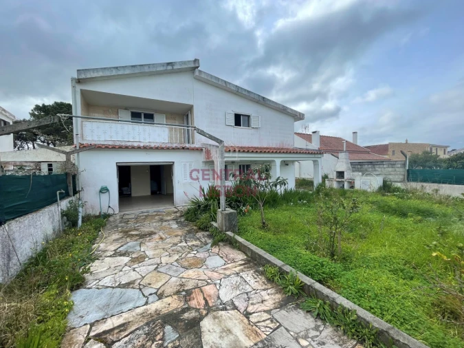 Moradia T3 para Venda em Sesimbra (Castelo)