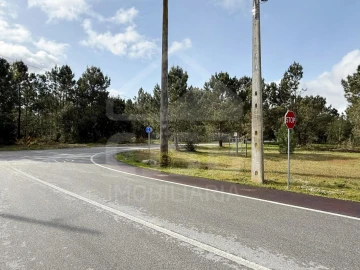 Terreno Comércio / Armazém para Venda em Salvaterra de Magos e Foros de Salvaterra