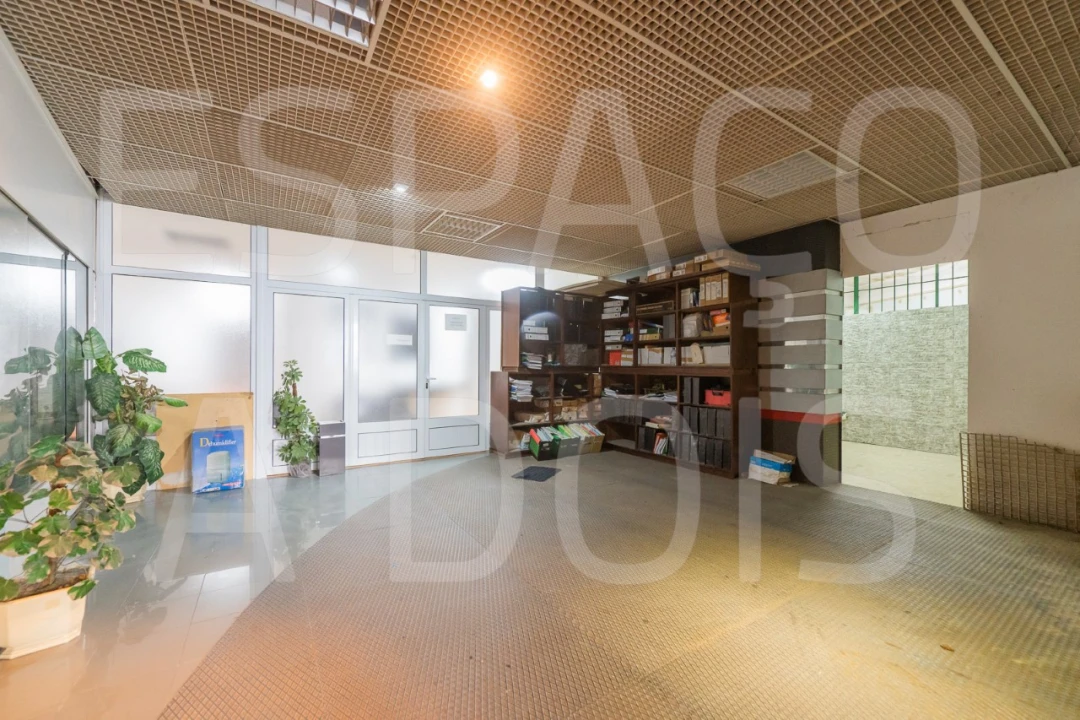 Armazém para Venda em Mina de Água Foto 4