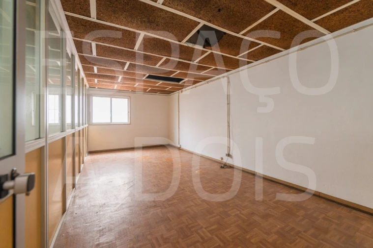 Armazém para Venda em Mina de Água Foto 30