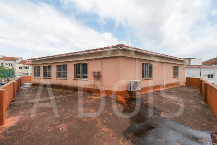 Armazém para Venda em Mina de Água Foto 57