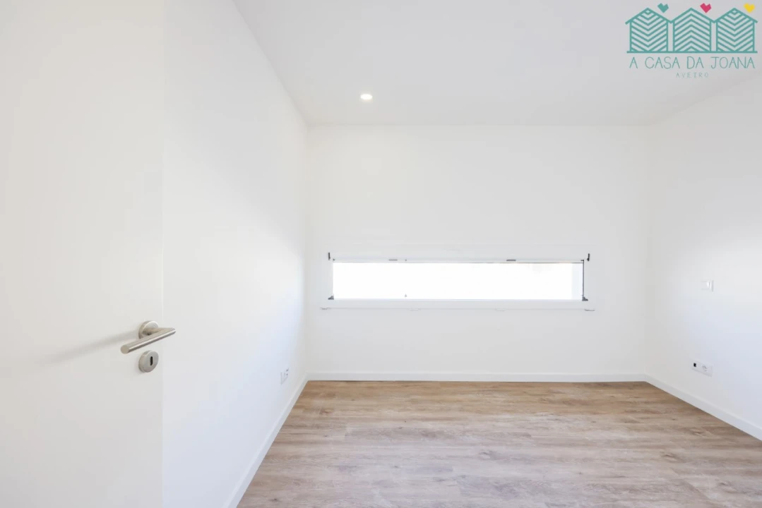 Apartamento T2 para Arrendamento em Gafanha da Encarnação Foto 19