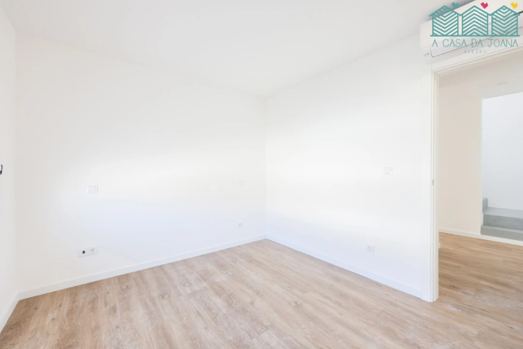 Apartamento T2 para Arrendamento em Gafanha da Encarnação Foto 21