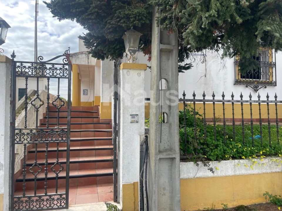 Moradia T7 para Venda em Terrugem e Vila Boim Foto 3