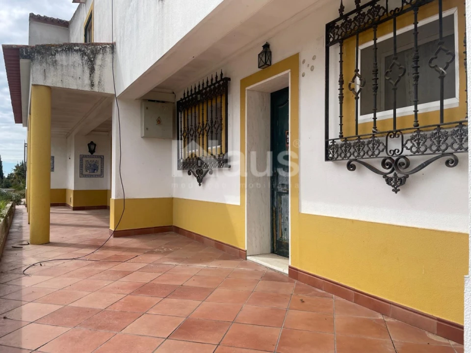 Moradia T7 para Venda em Terrugem e Vila Boim Foto 4