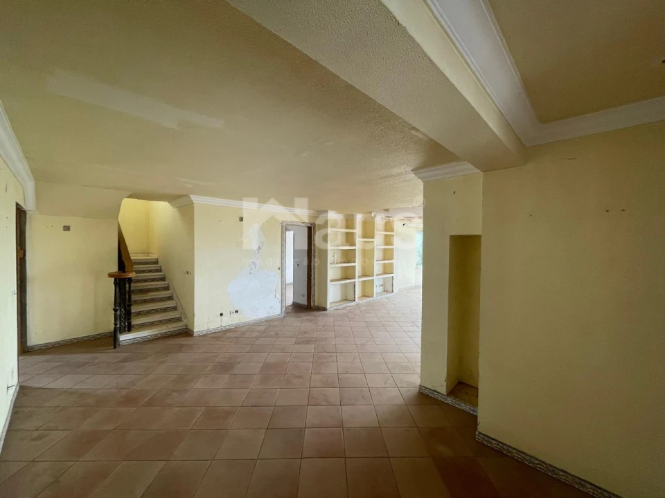 Moradia T7 para Venda em Terrugem e Vila Boim Foto 23