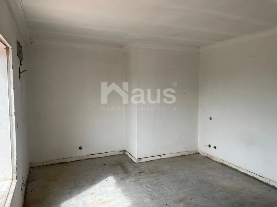 Moradia T7 para Venda em Terrugem e Vila Boim Foto 26