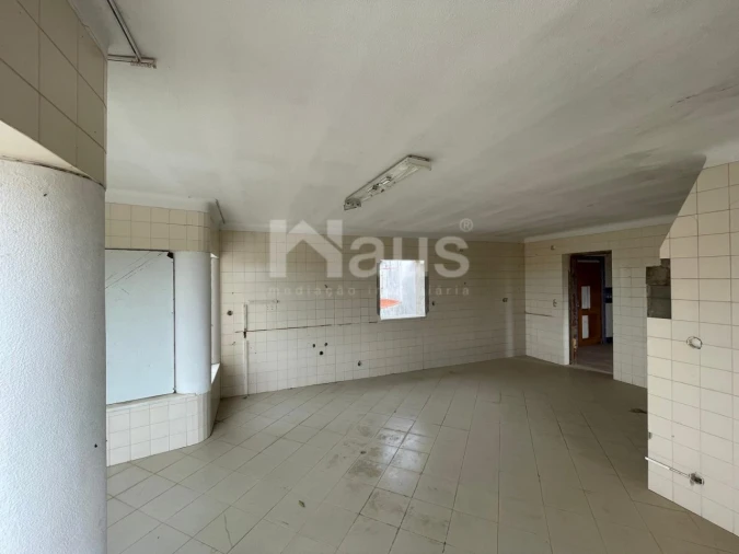 Moradia T7 para Venda em Terrugem e Vila Boim Foto 24