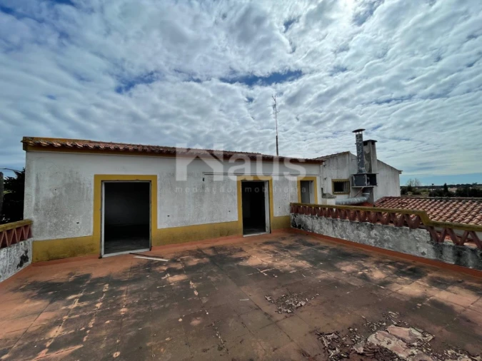 Moradia T7 para Venda em Terrugem e Vila Boim Foto 17