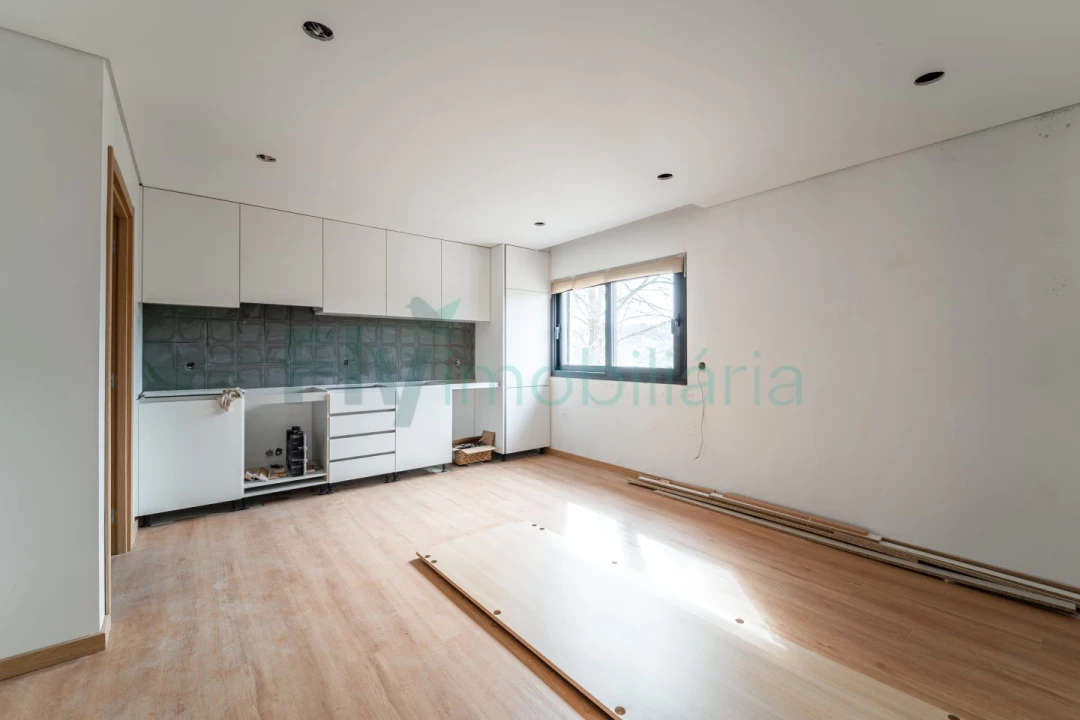 Apartamento T1 para Venda em Infias Foto 3