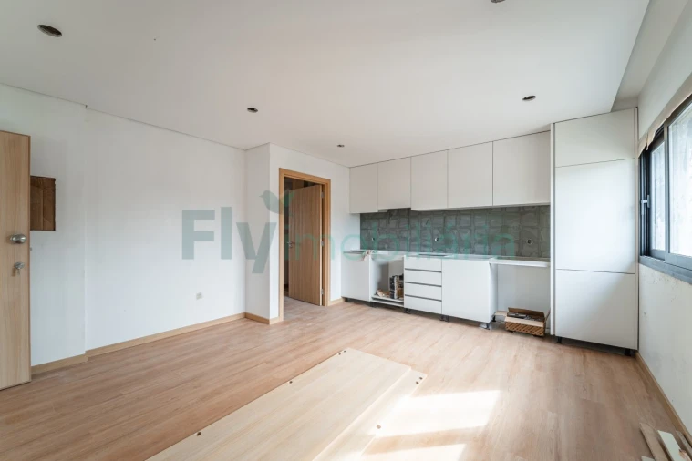 Apartamento T1 para Venda em Infias Foto 1