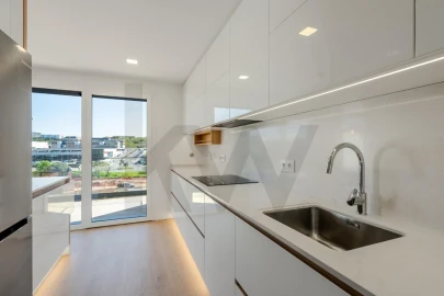 Apartamento T2 para Venda em Oeiras e São Julião da Barra, Paço de Arcos e Caxias