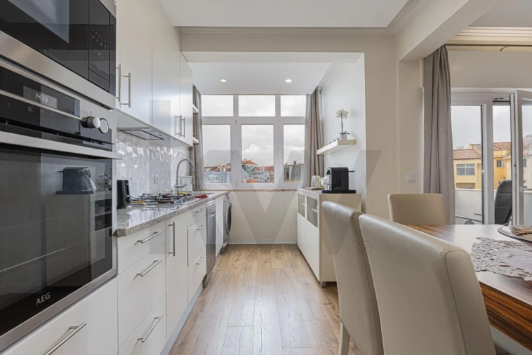 Apartamento T2 para Venda em Algés, Linda-A-Velha e Cruz Quebrada-Dafundo Foto 8