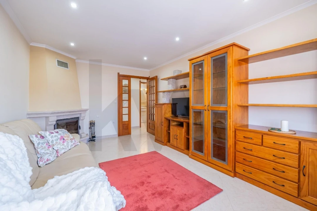 Apartamento T3 para Venda em Almada, Cova da Piedade, Pragal e Cacilhas Foto 24