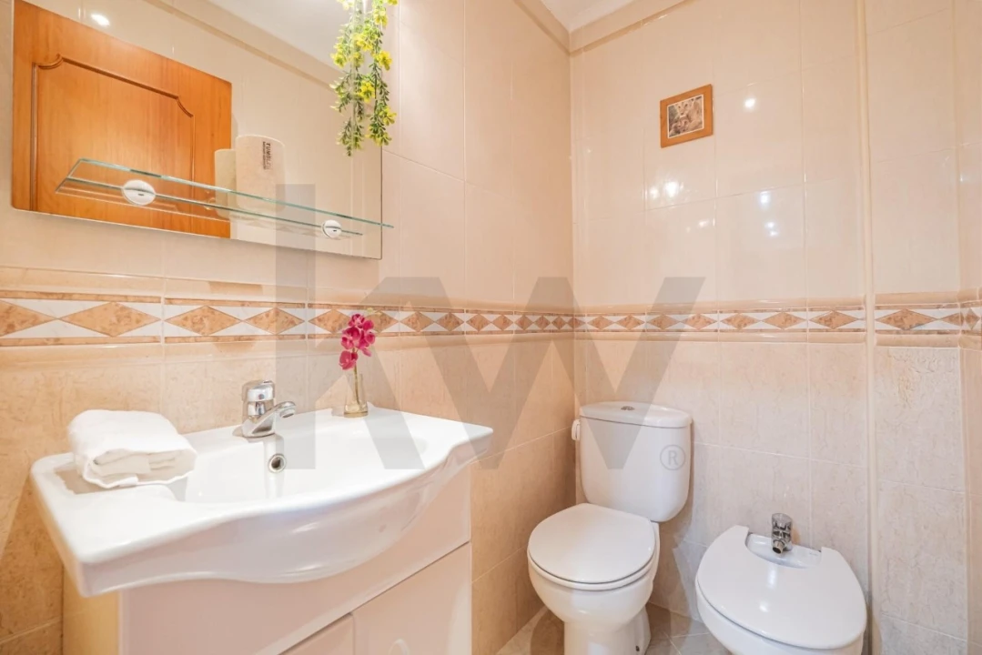 Apartamento T3 para Venda em Almada, Cova da Piedade, Pragal e Cacilhas Foto 28