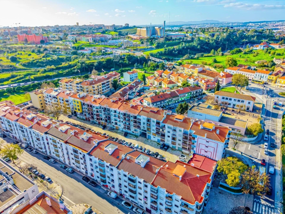 Apartamento T3 para Venda em Almada, Cova da Piedade, Pragal e Cacilhas Foto 56