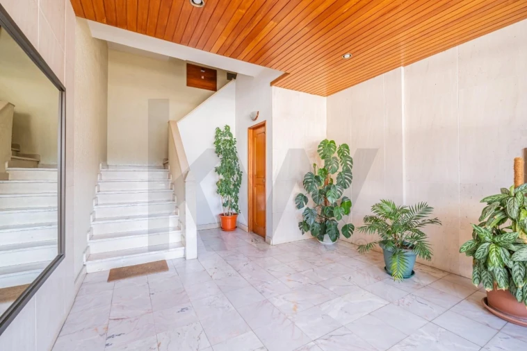 Apartamento T3 para Venda em Almada, Cova da Piedade, Pragal e Cacilhas Foto 50