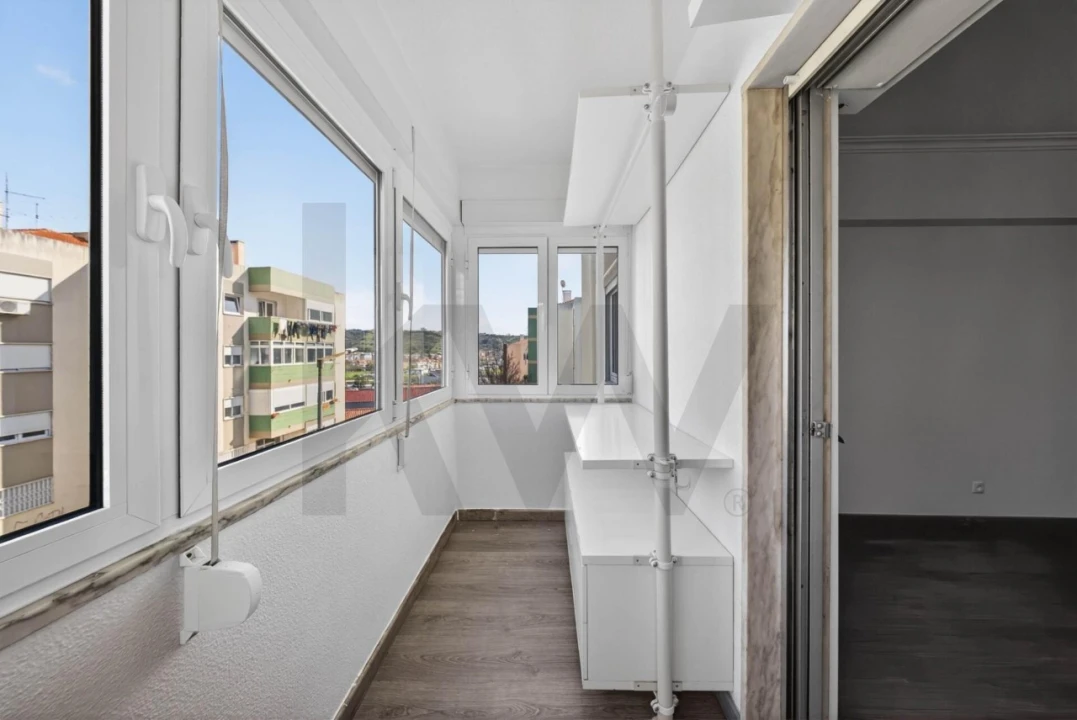 Apartamento T2 para Venda em Odivelas Foto 15