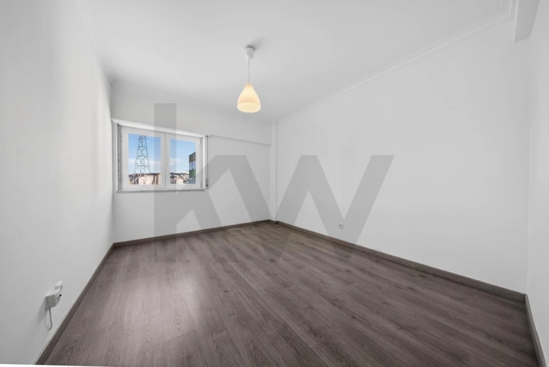 Apartamento T2 para Venda em Odivelas Foto 18