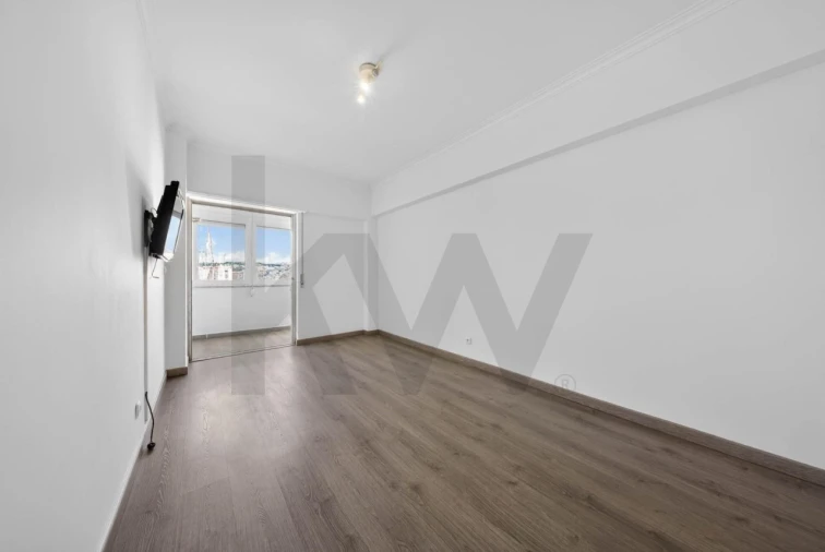 Apartamento T2 para Venda em Odivelas Foto 13