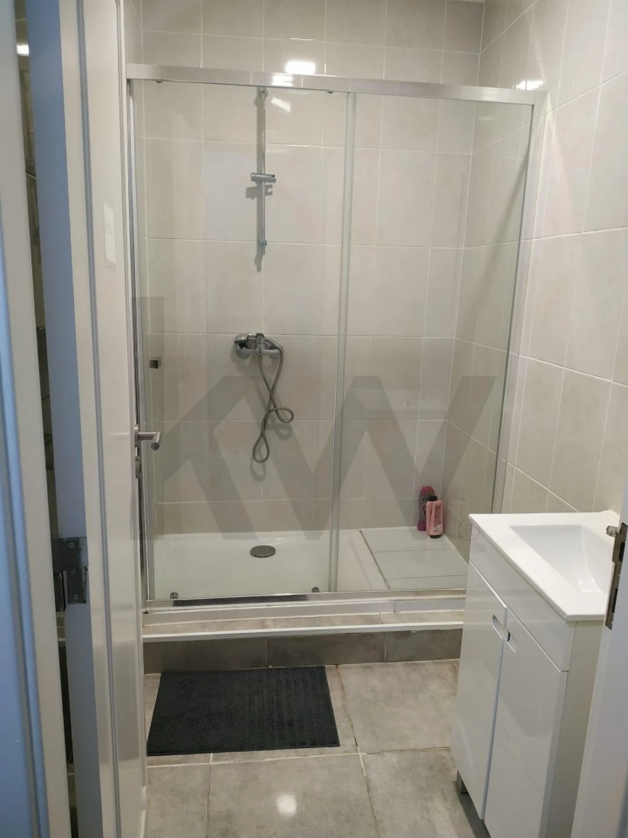 Apartamento T9 para Venda em Santo António Foto 15