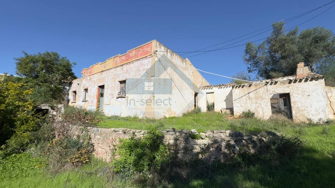 Moradia T2 para Venda em Loule (São Sebastião) Foto 5