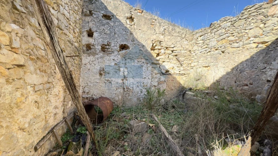 Moradia T2 para Venda em Loule (São Sebastião) Foto 8