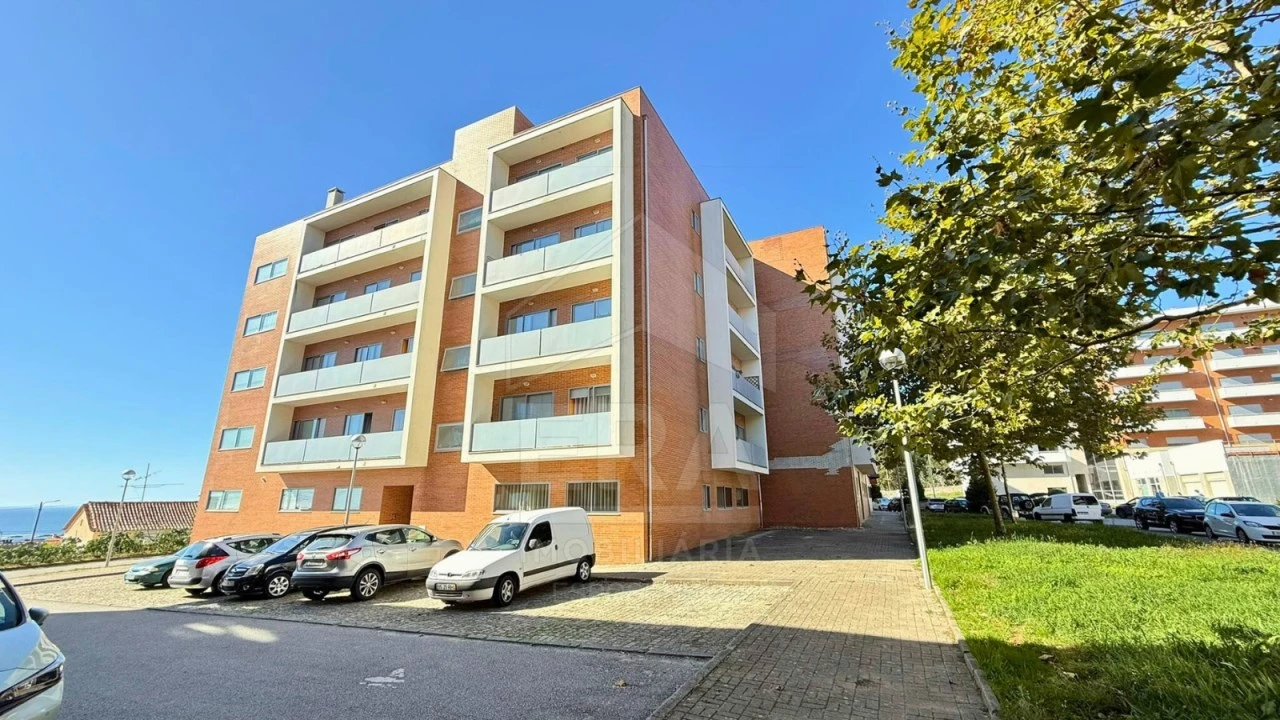 Apartamento T3 para Venda em Areosa Foto 1