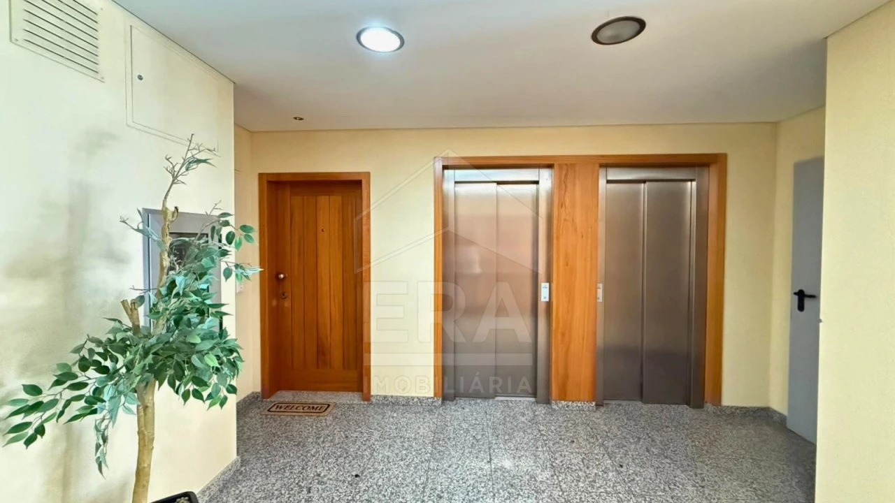 Apartamento T3 para Venda em Areosa Foto 2