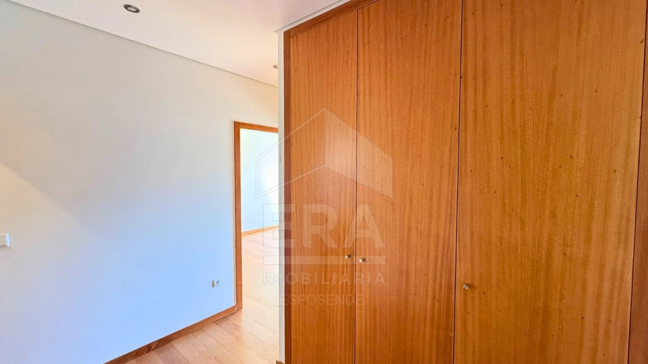 Apartamento T3 para Venda em Areosa Foto 12