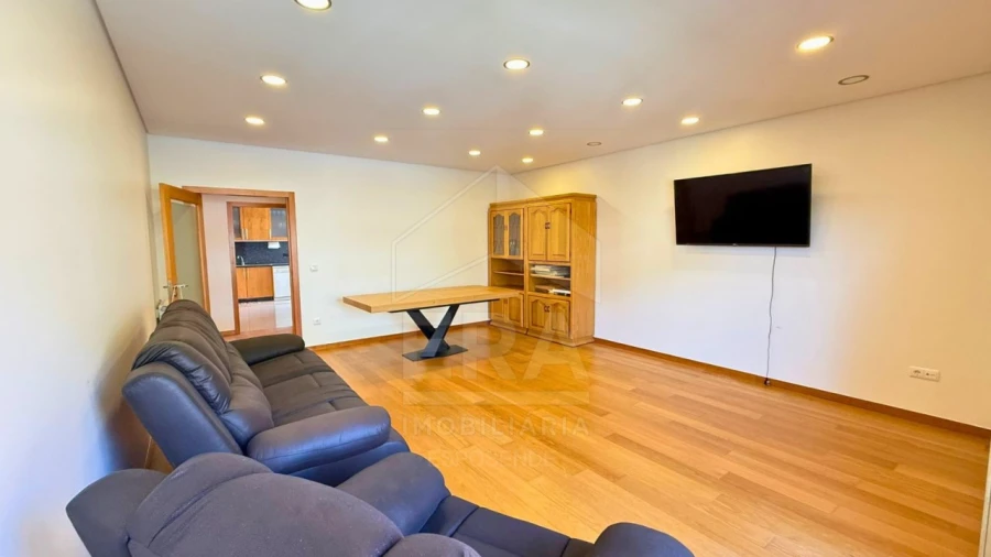 Apartamento T3 para Venda em Areosa Foto 3