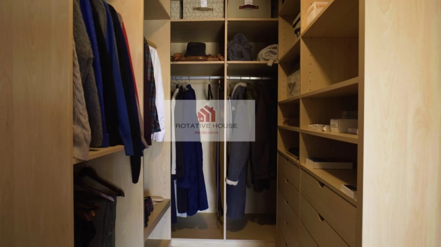 Quinta T3 para Venda em Assunção, Ajuda, Salvador e Santo Ildefonso Foto 9