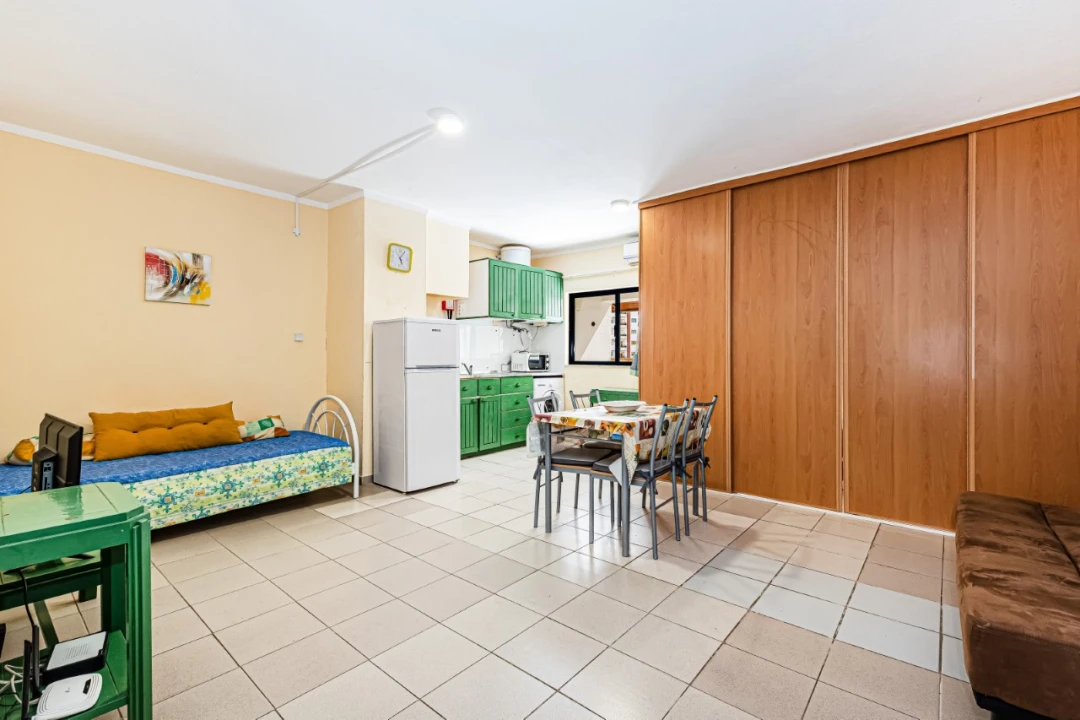 Apartamento T1 para Venda em Portimão Foto 3