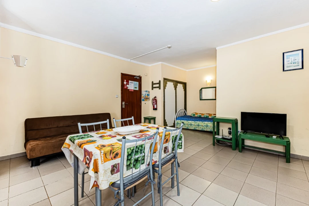 Apartamento T1 para Venda em Portimão Foto 5