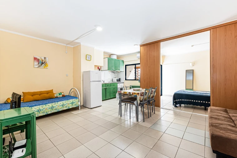 Apartamento T1 para Venda em Portimão Foto 1